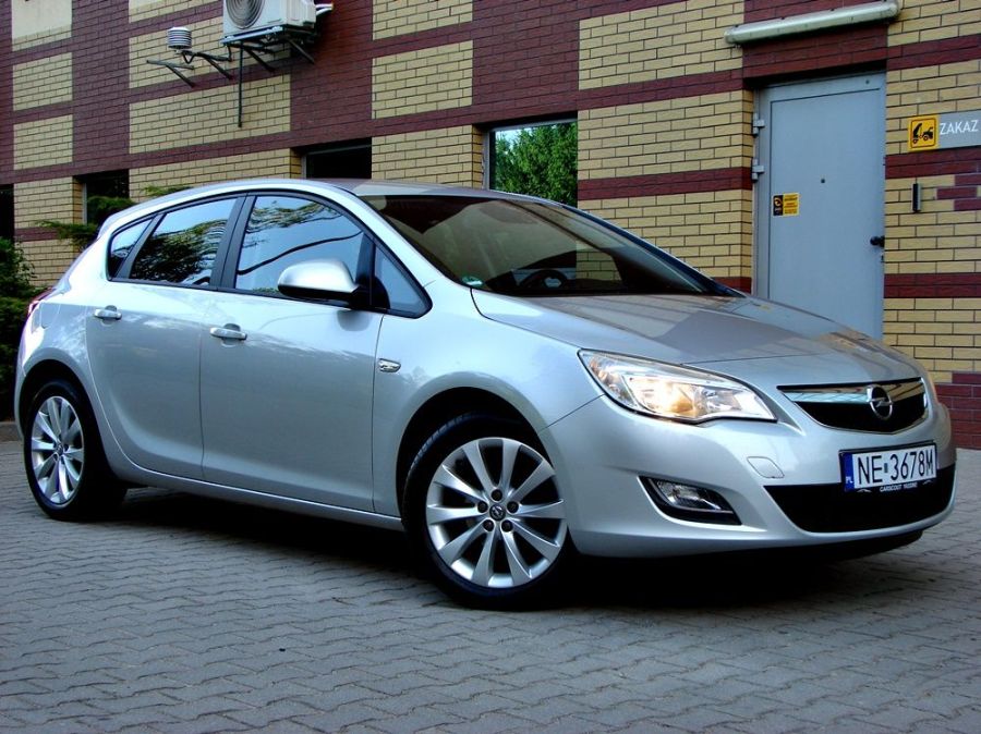 Zarejestrowana Cosmo 1.4Turbo 140KM Skóra Navi Alu17 PDC: zdjęcie 98681090