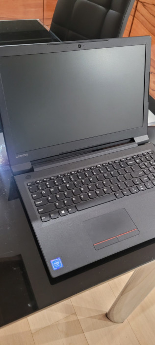 Laptop Lenovo 80TG V110-15IAP stan b. dobry Windows 10