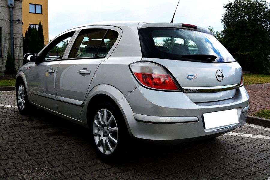 Opel Astra  1.6 Benzyna 105 KM: zdjęcie 89504766