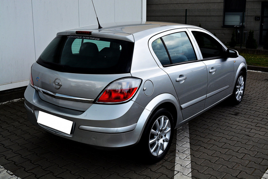 Opel Astra  1.6 Benzyna 105 KM: zdjęcie 89504769