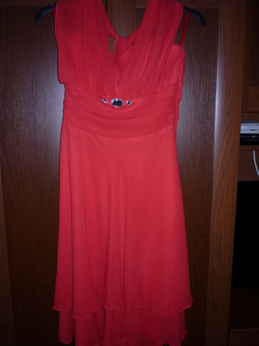 sukienka czerwona rozmiar 40