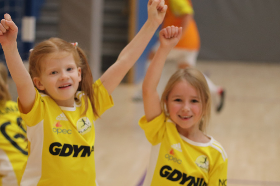 Piłka nożna dla dziewczynek 6 - 8 i 9 - 12 lat w Gdyni!: zdjęcie 90964493