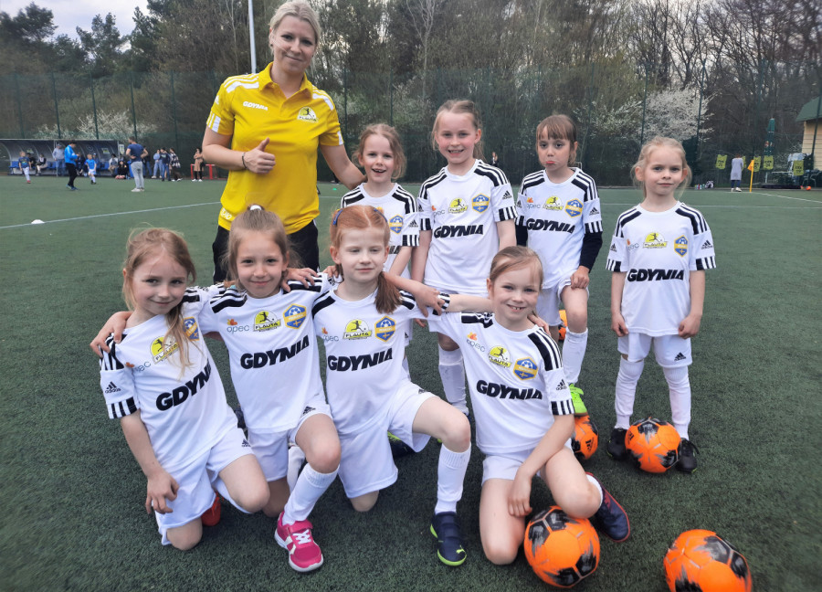 Piłka nożna dla dziewczynek 6 - 8 i 9 - 12 lat w Gdyni!: zdjęcie 91600981