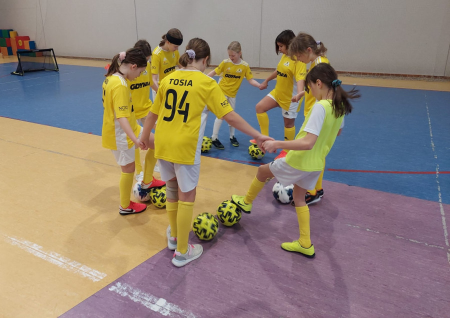 Piłka nożna dla dziewczynek 5 - 12 lat w Gdyni!: zdjęcie 91236894