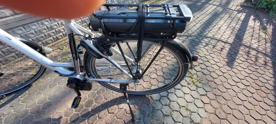 Sprzedam niemiecki rower elektryczny damka w świetnym stanie: zdjęcie 91638614