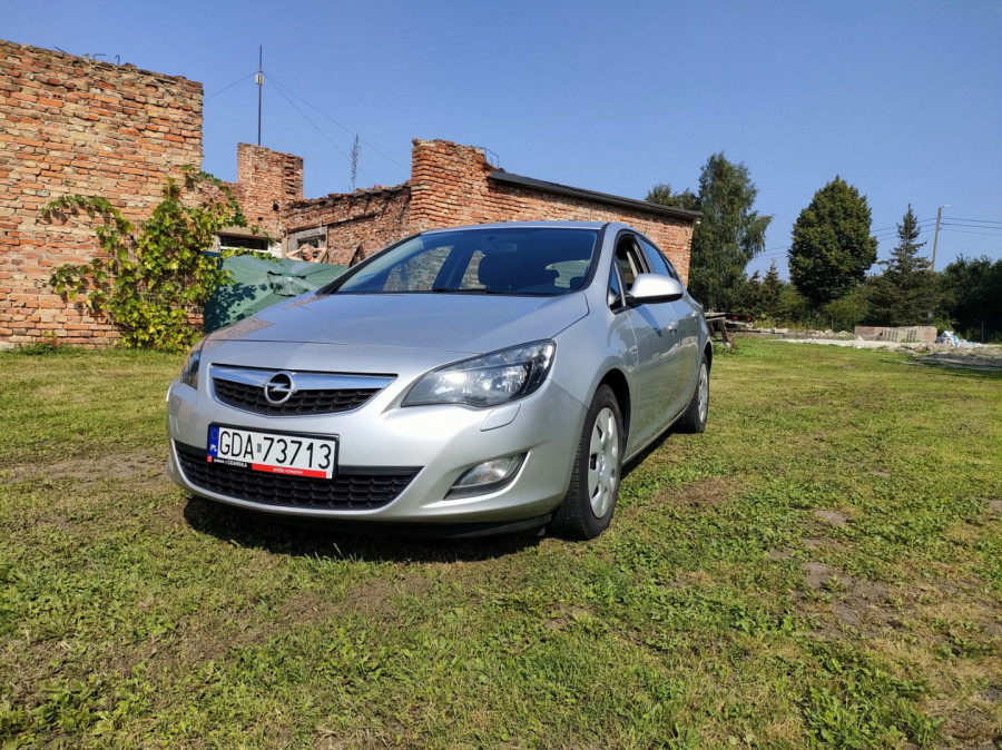 Opel Astra J 2013 rok 1.7CDTi 130KM zarejestrowana