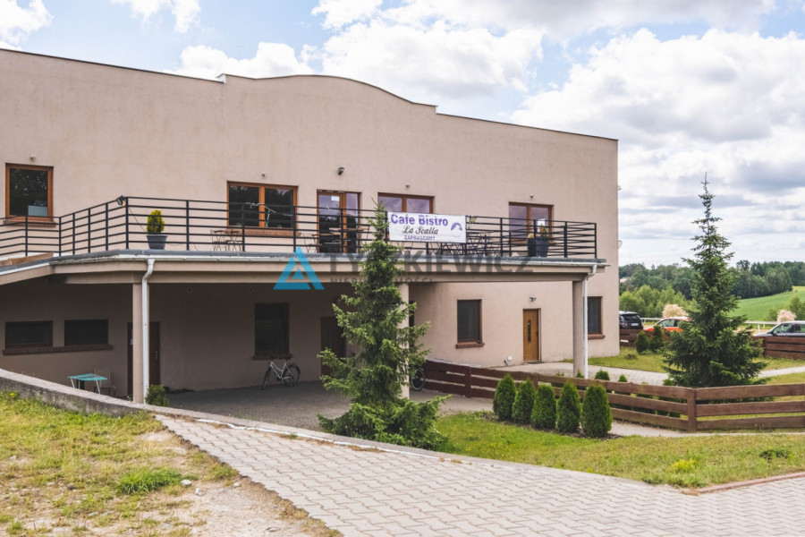 Stajnia Ośrodek jeździecki Stadnina koni Hotel: zdjęcie 93548629