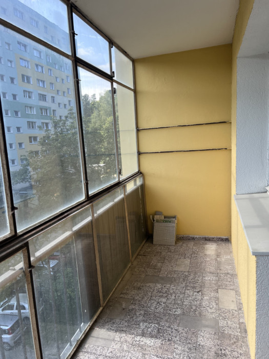Mieszkanie 4-pokojowe z balkonem/ logią do remontu: zdjęcie 92185558
