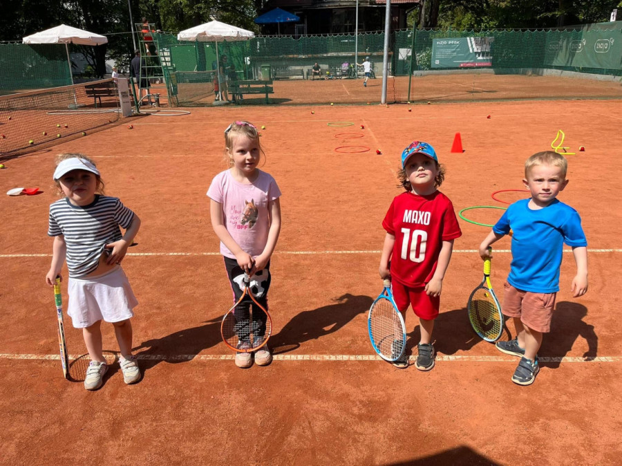 Nauka gry w tenisa dla dzieci i młodzieży w Centrum Tenisa Don Balon: zdjęcie 92220126