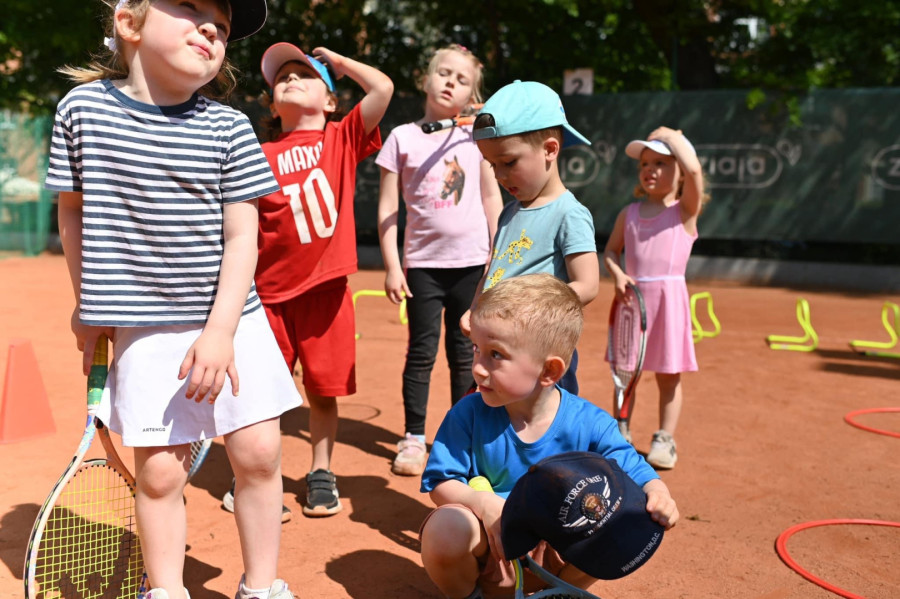 Nauka gry w tenisa dla dzieci i młodzieży w Centrum Tenisa Don Balon: zdjęcie 92220129