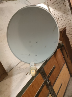Antena satelitarna duża 80