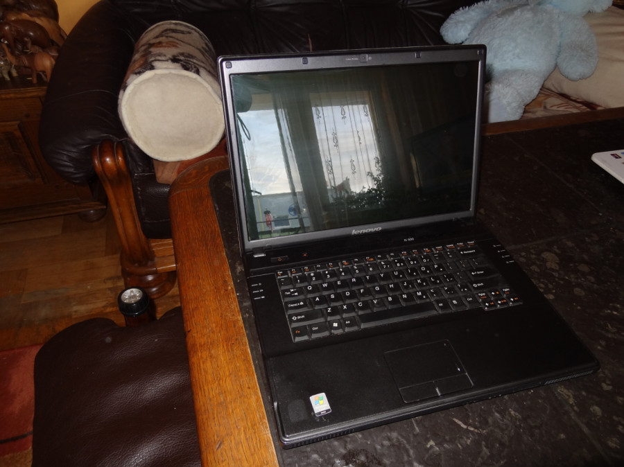 Laptop Lenovo N500 model 4233 sprawny