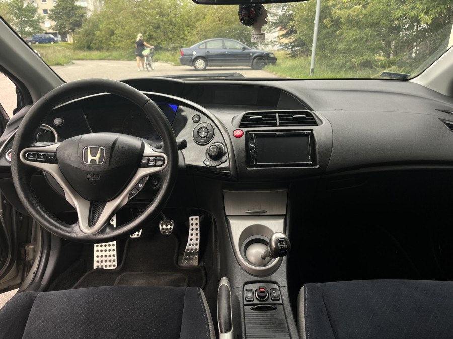 Honda Civic VIII 1.8i-VTEC Sport UFO: zdjęcie 92399047