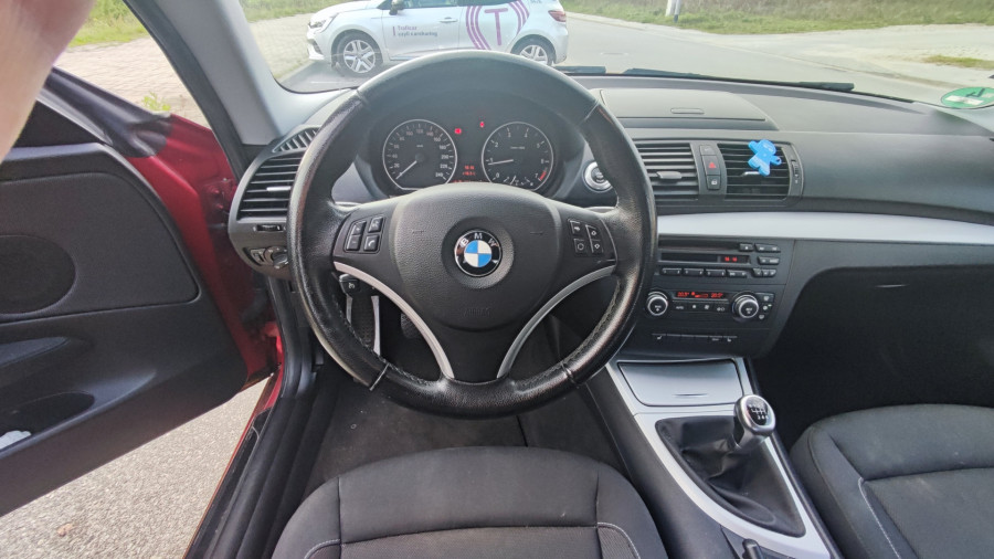 BMW seria 1 Bogate wyposażenie niski przebieg Bezwypadkowa: zdjęcie 92477116