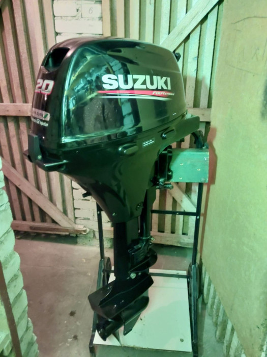 Silnik zaburtowy Suzuki 20KM rok prod.2019