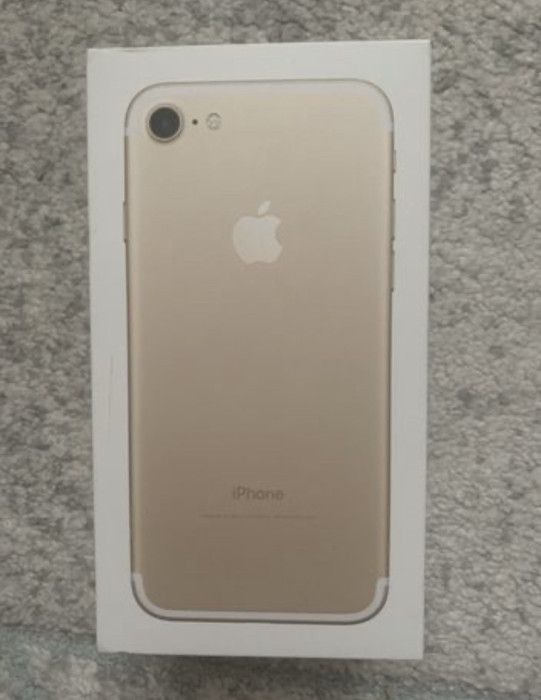 iPhone 7 32 GB + gratisy Złoty stan Idealny: zdjęcie 92648212