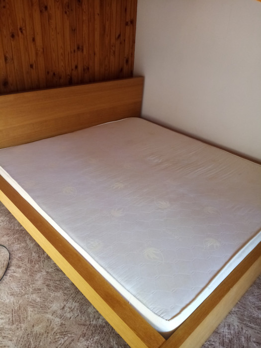 łóżko 1,8x2m dąb fornirowany stan idealny