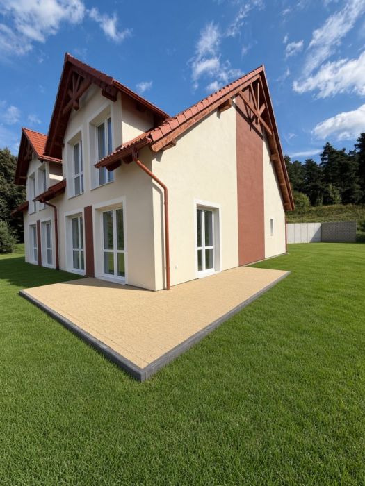 Dom 147 m² | garaż | fotowoltaika | cicha ulica | Straszyn/Juszkowo