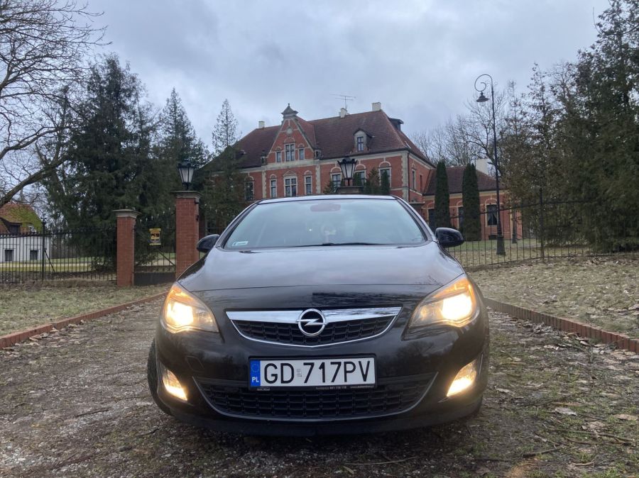 Opel Astra J 1,4 T benzyna Cosmo 118 przebiegu