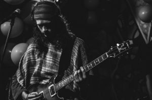Lekcje Gry Na Gitarze & Basie - od podstaw
