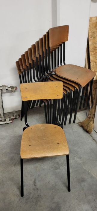 Krzesła szkolne metalowo drewniane