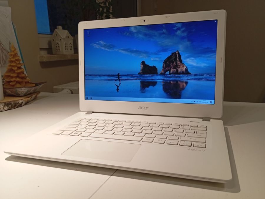 Laptop Acer Aspire V 13