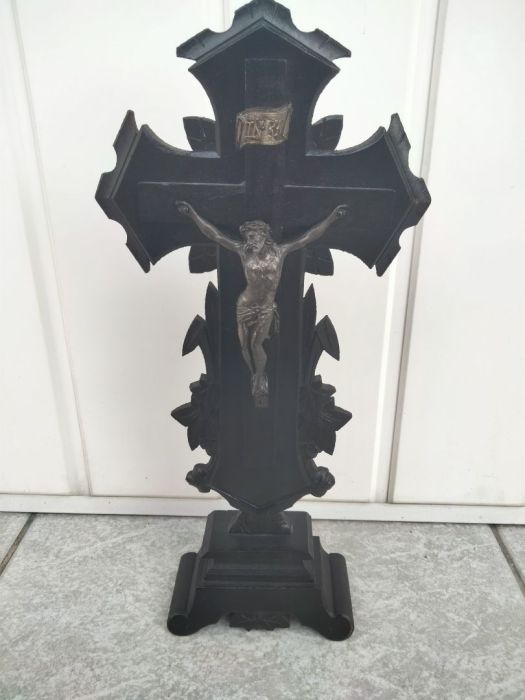 Bardzo stary krzyż, krucyfiks, Jezus ,rzeźba -Dewocjonalia