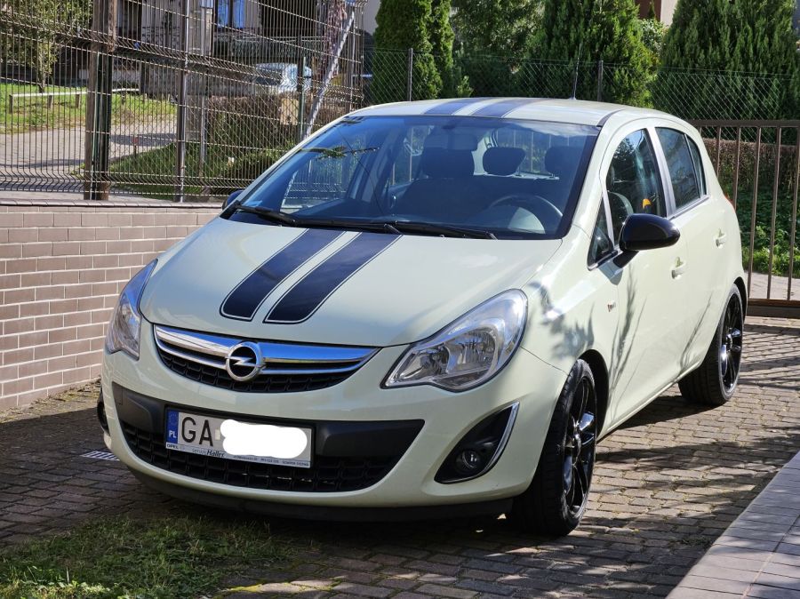 Opel Corsa 1.2 16V Enjoy - 1 właściciel