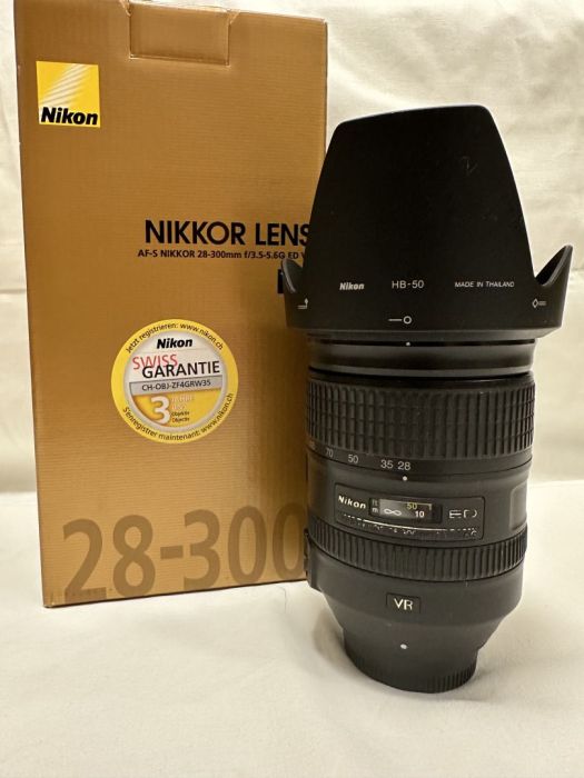 Obiektyw Nikon AF-S 28-300mm