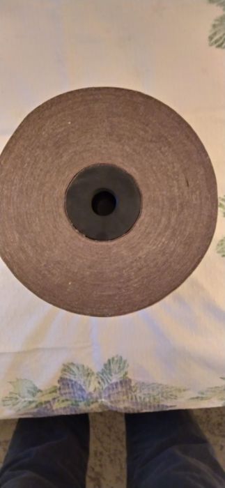 Rolka papieru ściernego Klingspor J-Flex 100 mm x 50 m, granulacja 80.