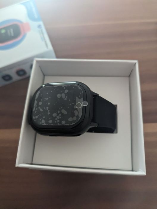 NOWY zafoliowany czarny smartwatch dla dziecka z lokalizatorem