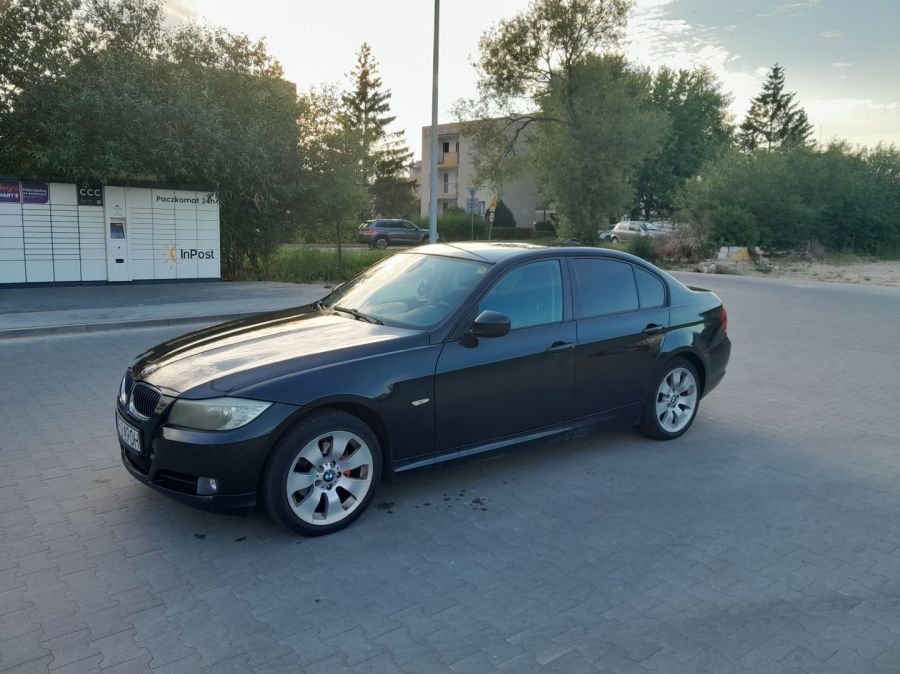 BMW E90 LCI sport