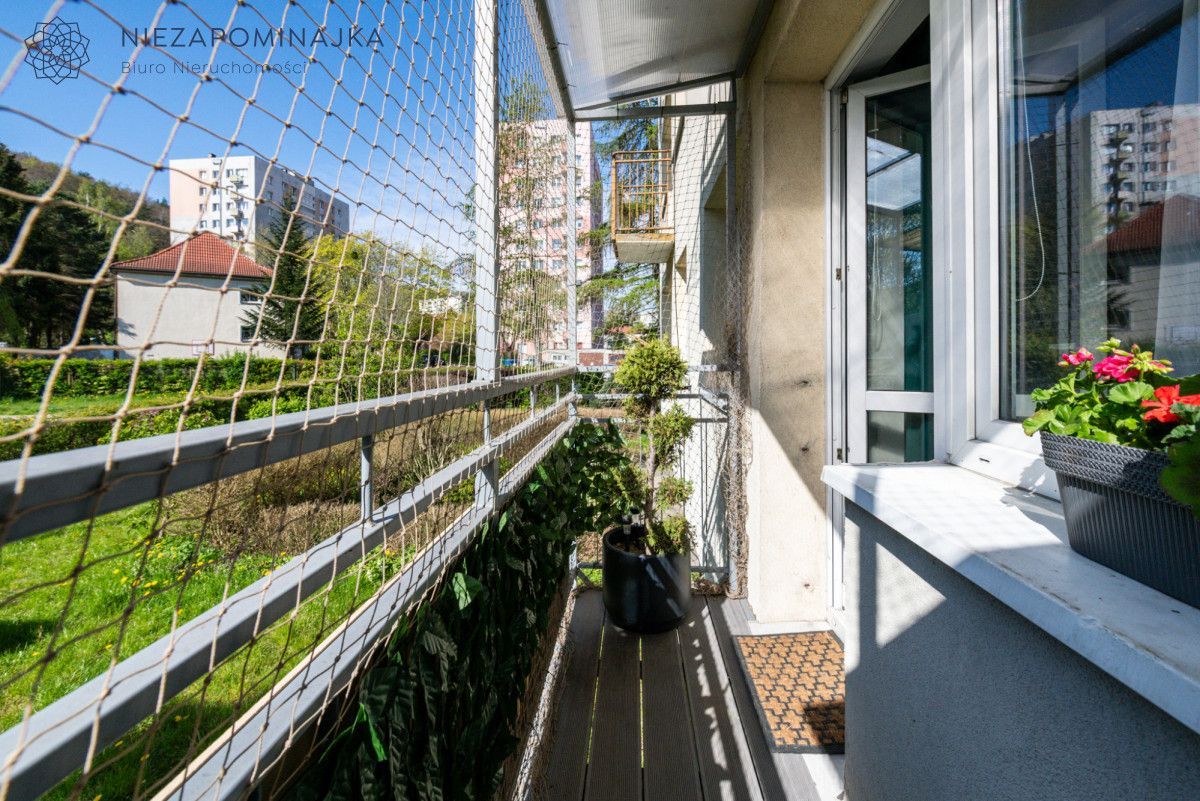 Piękne 2 pokojowe mieszkanie z balkonem i piwnicą!: zdjęcie 93815967