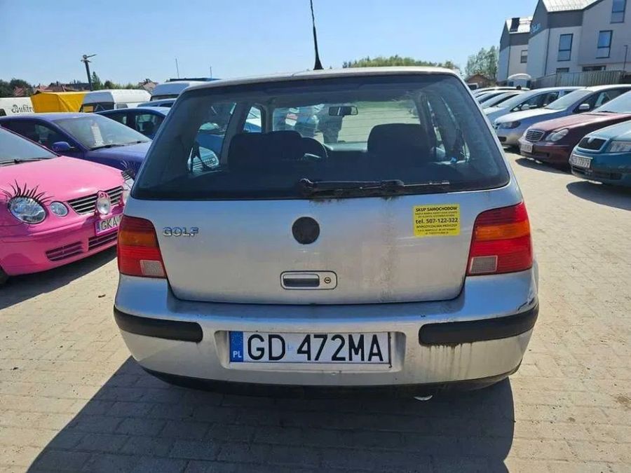Volkswagen Golf 1998r. 1.4 benzyna