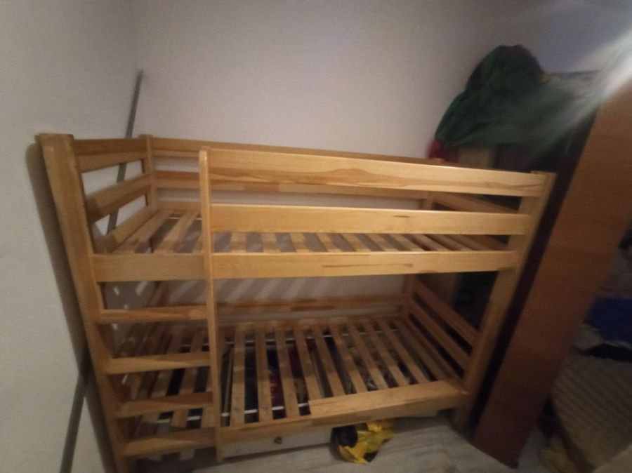 dwupoziomowe łóżko dla dzieci