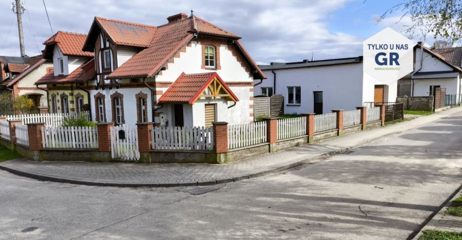 Dom plus osobny garaż  w centrum Kościerzyny