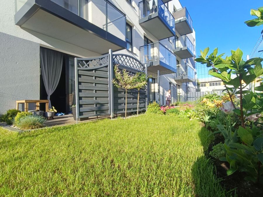Nowe w pełni wyposażone mieszkanie na parterze z ogródkiem