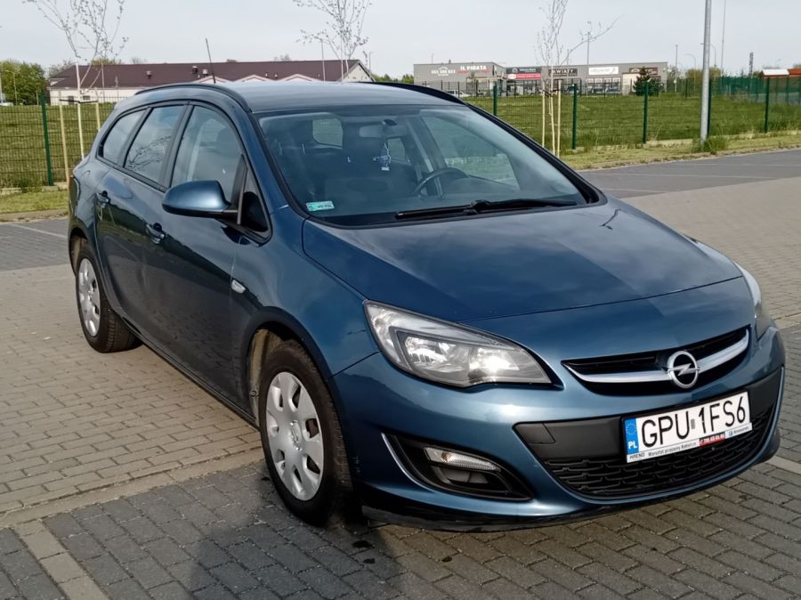 Opel Astra J kombi