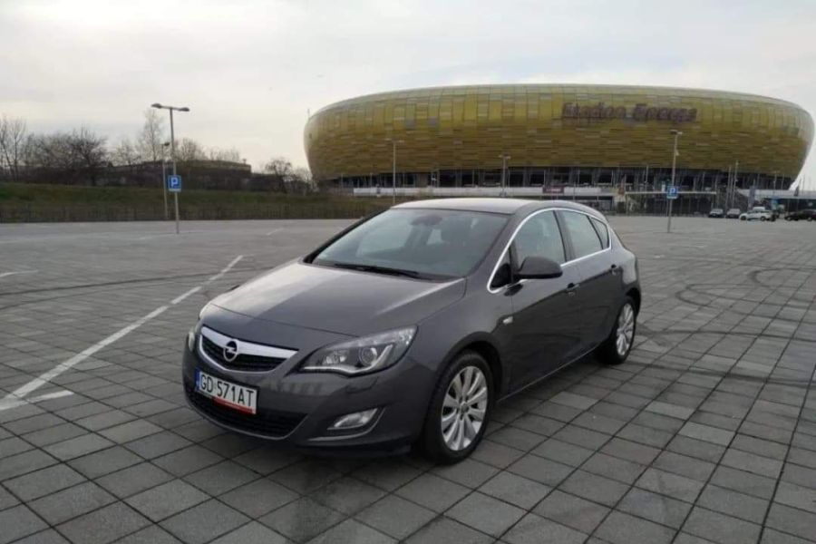 Opel Astra J Salon Pl