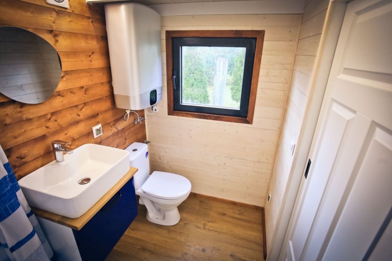 Tiny House - całoroczny mobilny dom biuro - na przyczepie 3,5T do auta: zdjęcie 94009956