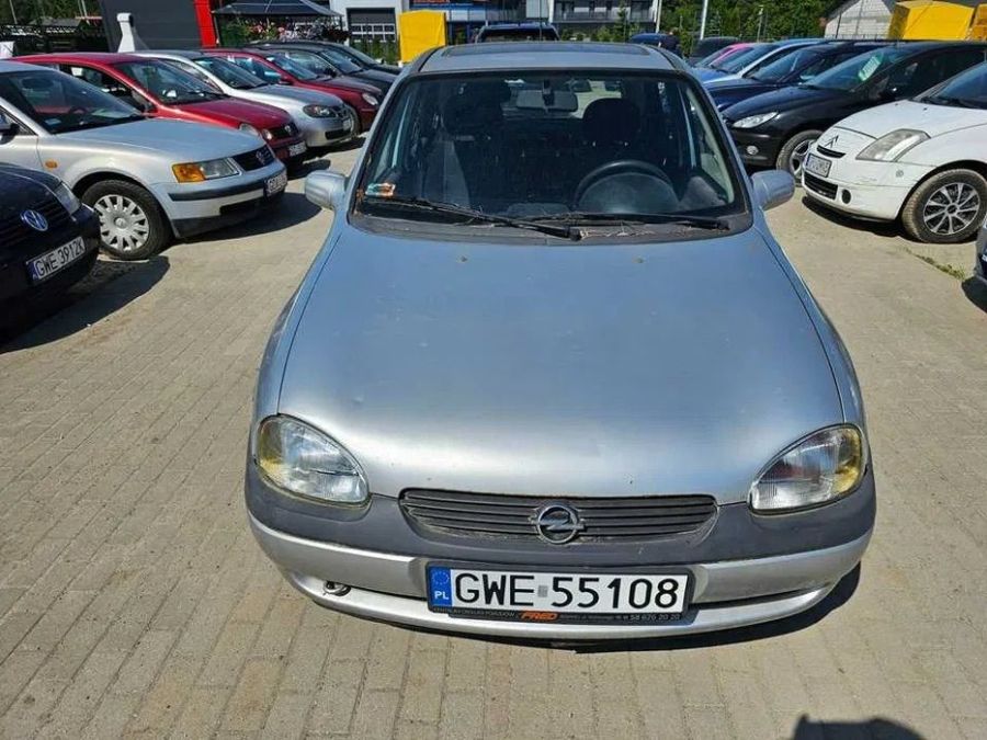 Opel Corsa 1998 rok 1,2 benzyna