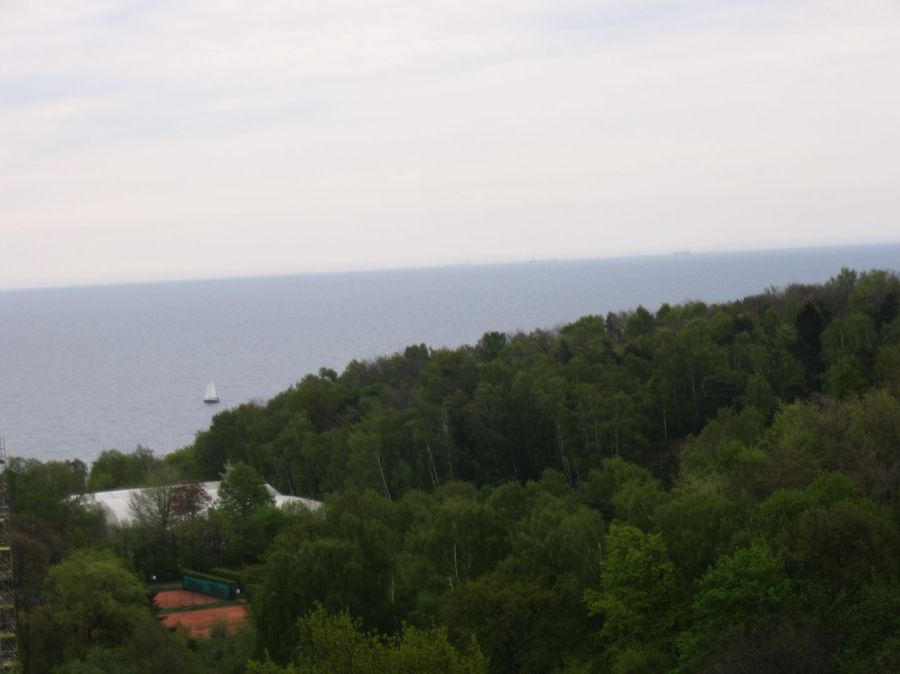 Do wynajęcia komfortowa kawalerka w Gdyni z widokiem na morze i las