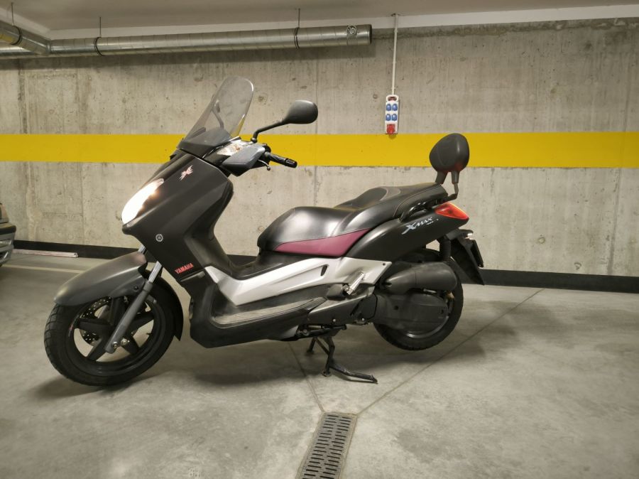 Yamaha 125 x-max