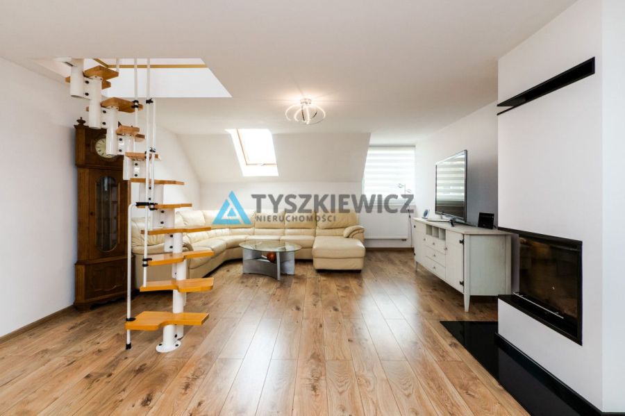 Atrakcyjny dom w Łubianie &mdash; idealny dla rodziny!: zdjęcie 97057657