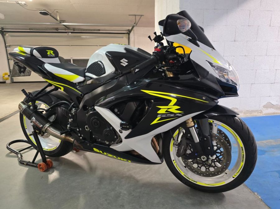 Motocykl Suzuki GSX-R 600 K9: zdjecie 65822952