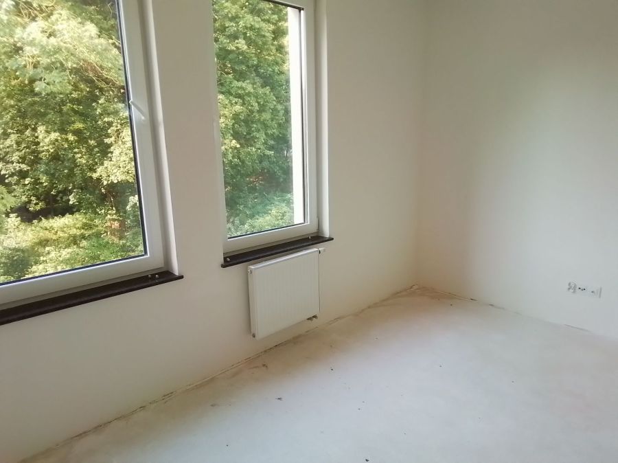 Unikatowe - widok z okien na park i staw: zdjęcie 95056525