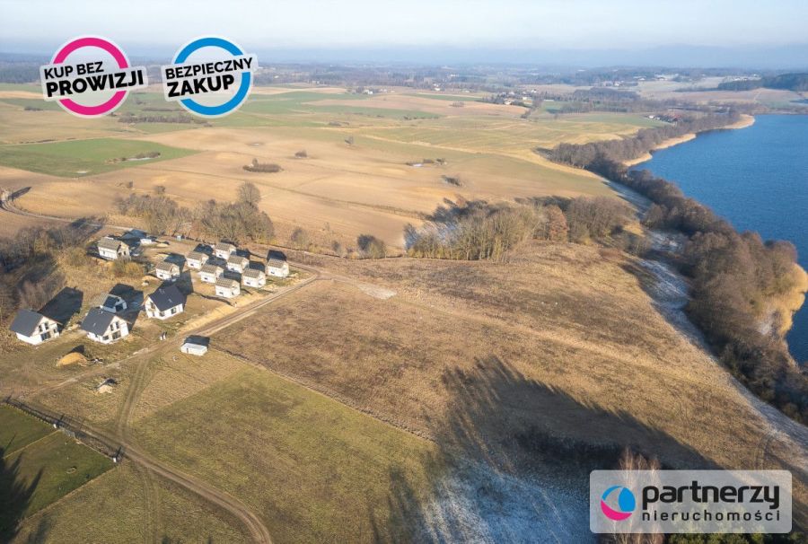 Działka z linią brzegową jeziora: zdjecie 95861476