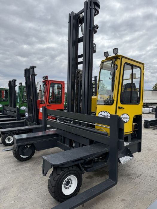 boczne wózki widłowe Wynajem Rent - 4-kierunkowe wąskokorytarzowe: zdjecie 97055287