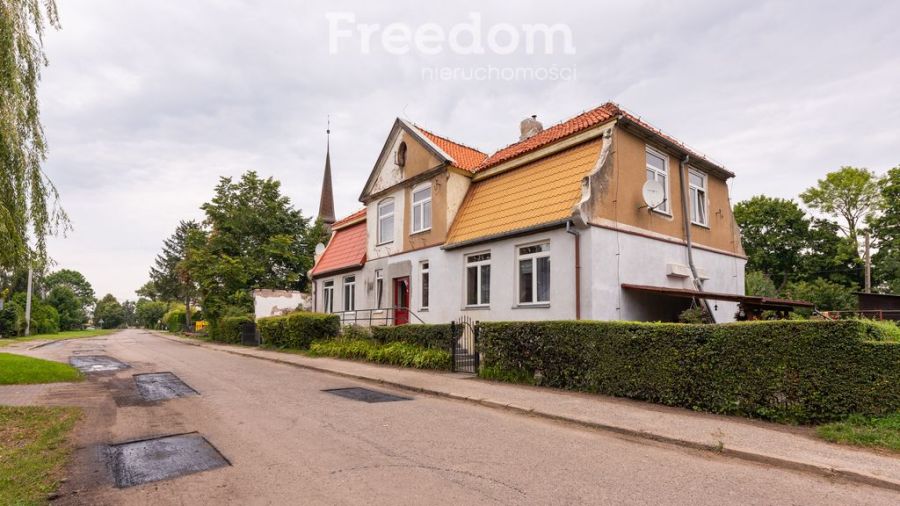 Osice – mieszkanie 61 m&sup2; ze strychem i ogrodem