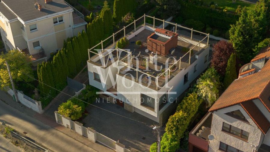 Modernistyczny i nowoczesny dom z tarasem na dachu: zdjecie 98428892